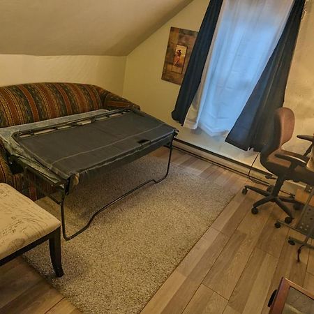 Cozy Downtown One Bedroom Free Parking Kingston Zewnętrze zdjęcie