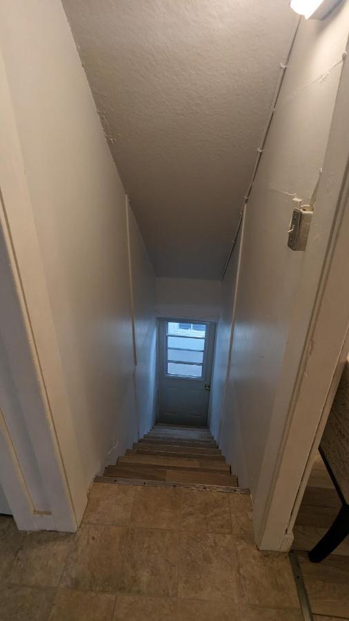 Cozy Downtown One Bedroom Free Parking Kingston Zewnętrze zdjęcie