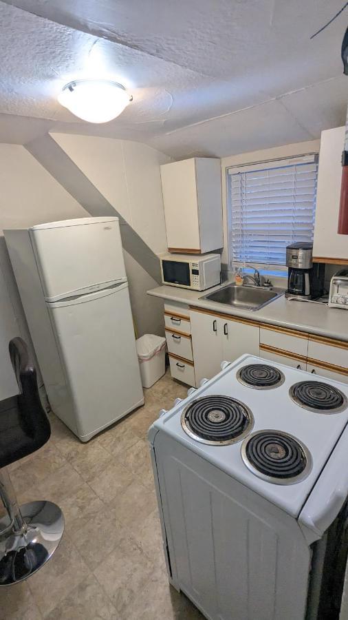 Cozy Downtown One Bedroom Free Parking Kingston Zewnętrze zdjęcie