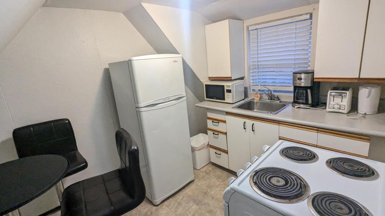 Cozy Downtown One Bedroom Free Parking Kingston Zewnętrze zdjęcie