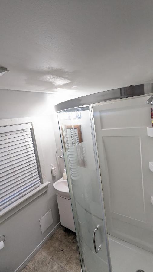Cozy Downtown One Bedroom Free Parking Kingston Zewnętrze zdjęcie